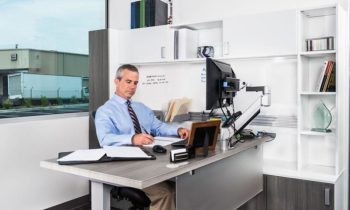 ExecutiveDesk-026_Edit