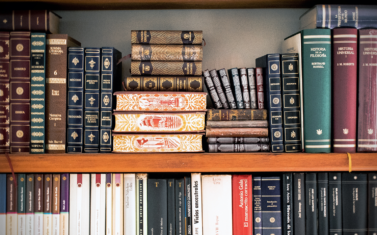 bookshelf organization