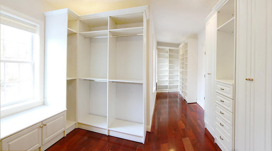 Pros and Cons of Custom Closets