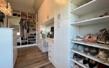 how to plan your walk-in closet