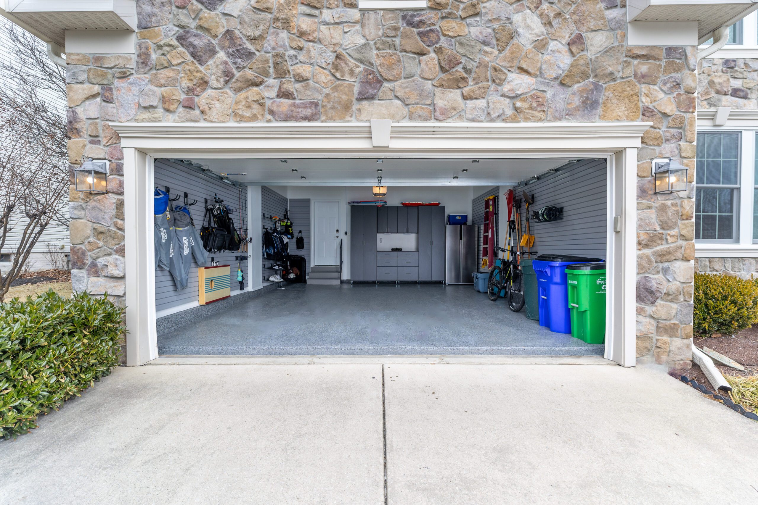full shot of a garage with a comprehensive garage storage system